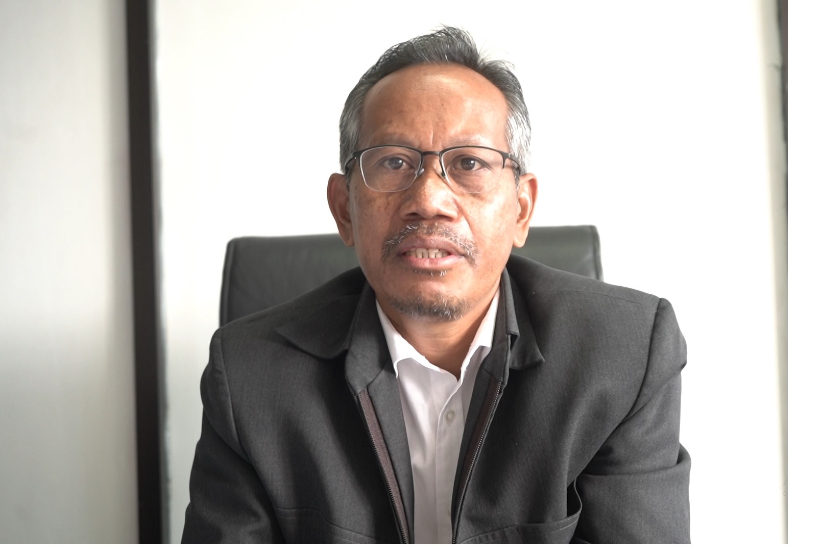 Drs. Tinggal Wusono, M.AP